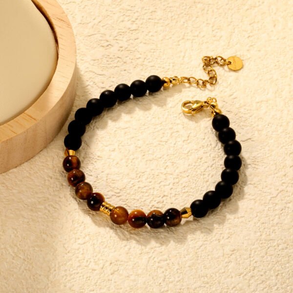 Armkettchen für Damen mit Tigerauge und schwarzen Perlen – 18K PVD vergoldeter Edelstahl