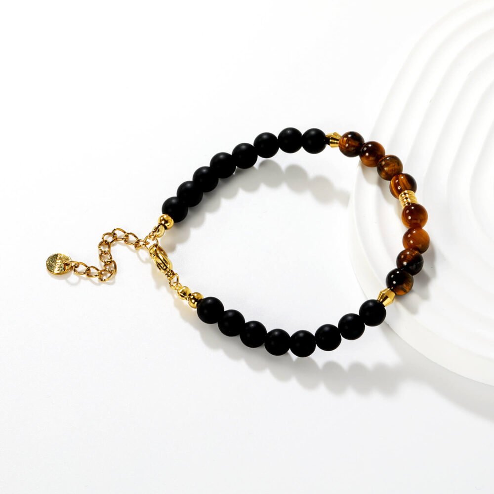 Armkettchen für Damen mit Tigerauge und schwarzen Perlen – 18K PVD vergoldeter Edelstahl