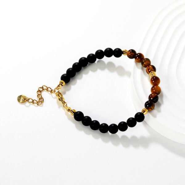 Armkettchen für Damen mit Tigerauge und schwarzen Perlen – 18K PVD vergoldeter Edelstahl