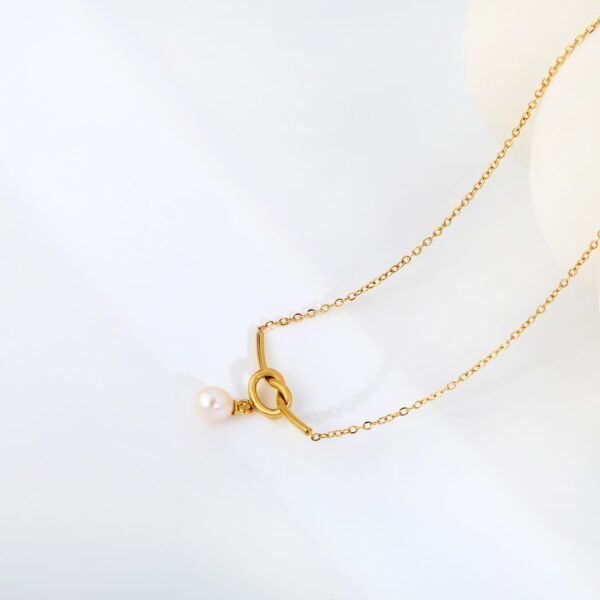 Knoten Halskette Damen Gold mit Süßwasserperle – 18K PVD vergoldete Edelstahl Halskette