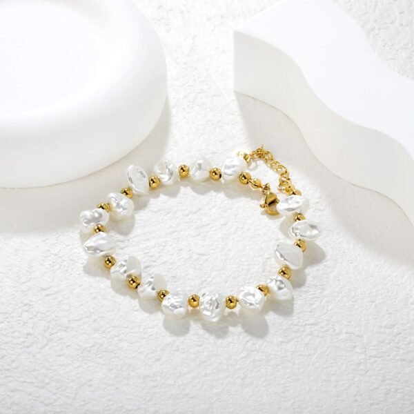 Wasserfestes Barock Perlen Schmuckset Damen – Goldene Perlen Halskette & Armband mit OT-Verschluss